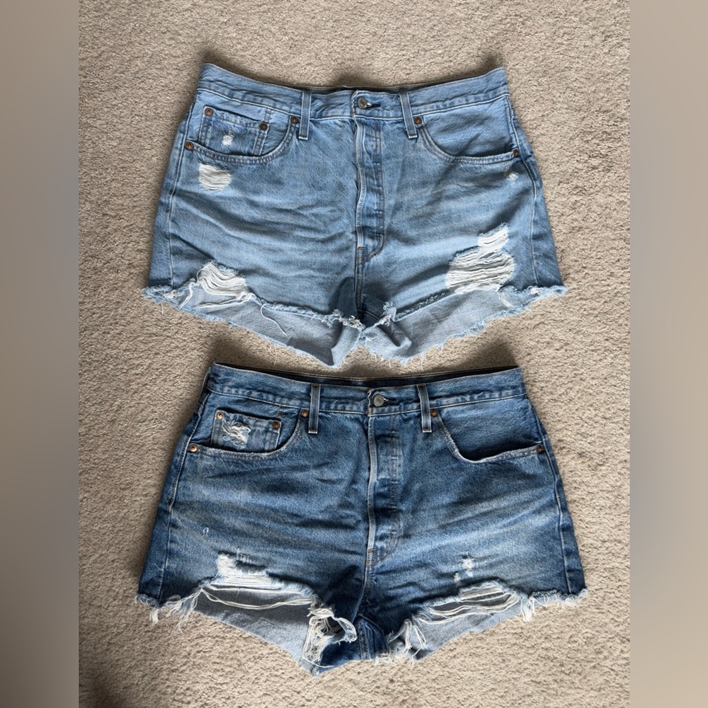 Levi’s 501 Jean Distressed Women's Shorts Sz 33